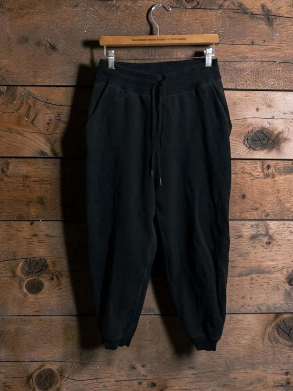 Lululemon Women's Essential High-Rise Jogger, Black, Size 8